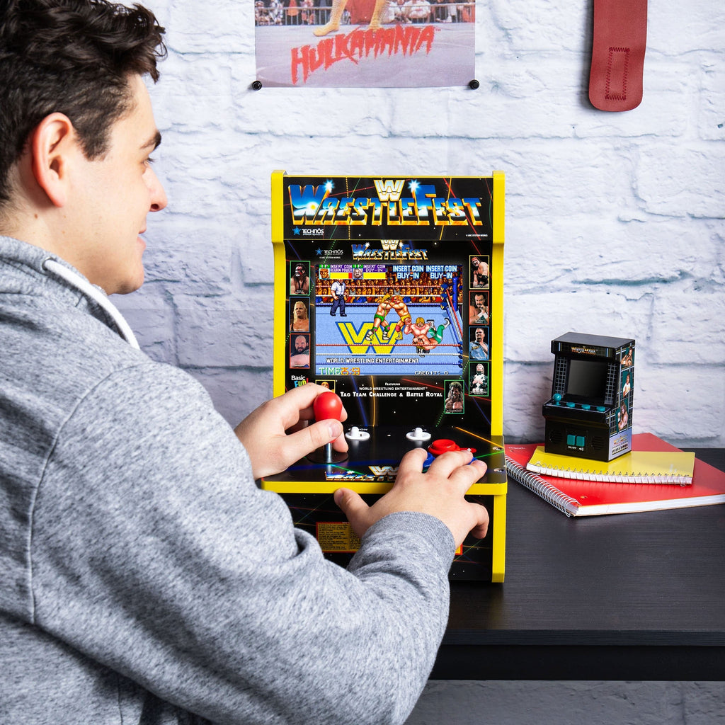 WWE Counter Series Game with 8" Liquid Crystal Screen & 4 Games - detail view 9
